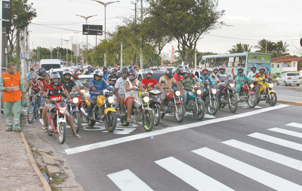 Câmara aprova bolsões de proteção para motociclistas e ciclistas em Porto Alegre